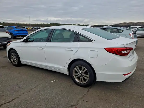5NPE24AF0GH264942 2016 HYUNDAI SONATA - Image 2