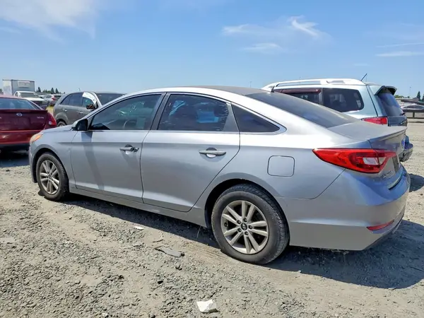 5NPE24AF0GH268666 2016 HYUNDAI SONATA - Image 2
