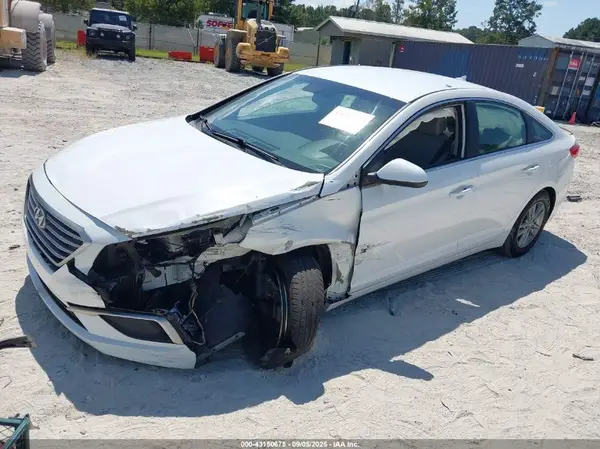 5NPE24AF0GH273219 2016 HYUNDAI SONATA - Image 2