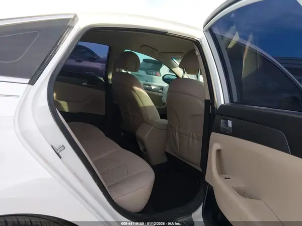 5NPE24AF0GH273883 2016 HYUNDAI SONATA - Image 8