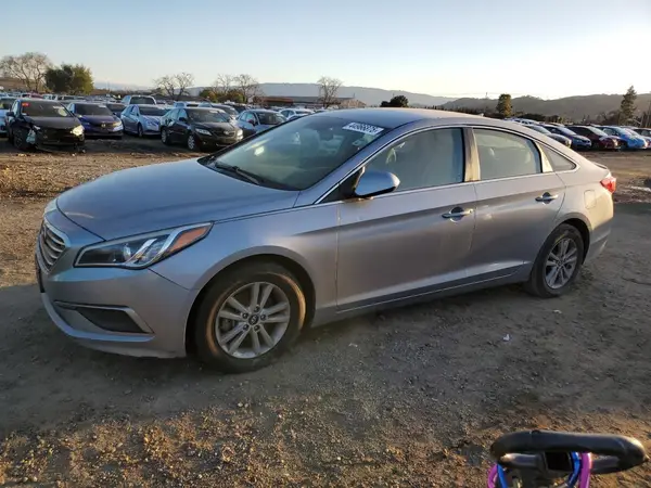 5NPE24AF0GH284088 2016 HYUNDAI SONATA - Image 1