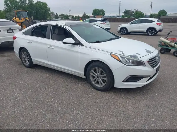 5NPE24AF0GH288870 2016 HYUNDAI SONATA - Image 1
