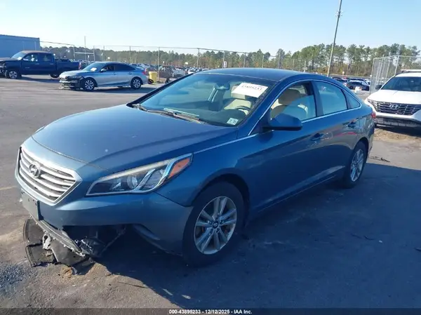 5NPE24AF0GH294569 2016 HYUNDAI SONATA - Image 2