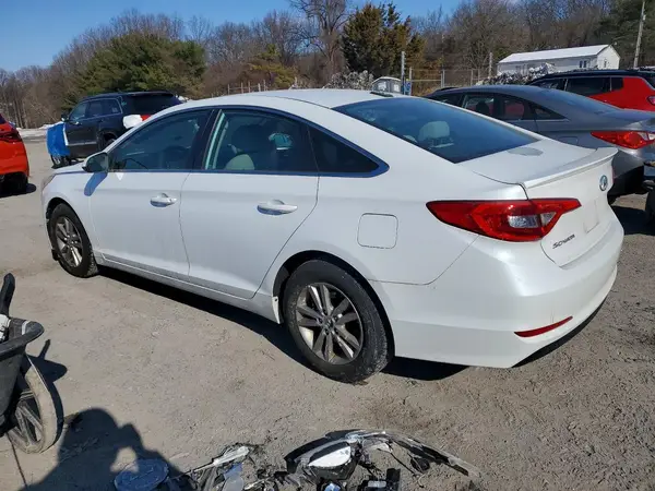 5NPE24AF0GH294832 2016 HYUNDAI SONATA - Image 2