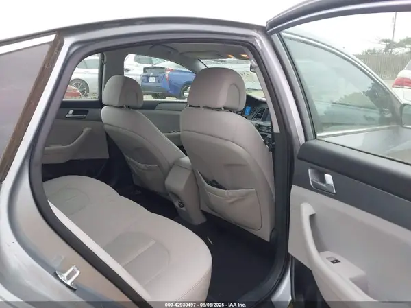 5NPE24AF0GH302587 2016 HYUNDAI SONATA - Image 8