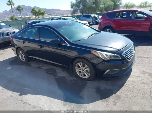 5NPE24AF0GH305666 2016 HYUNDAI SONATA - Image 1