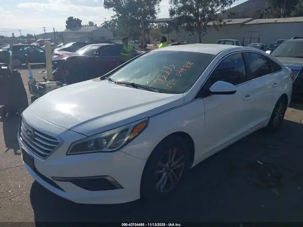5NPE24AF0GH316764 2016 HYUNDAI SONATA - Image 2
