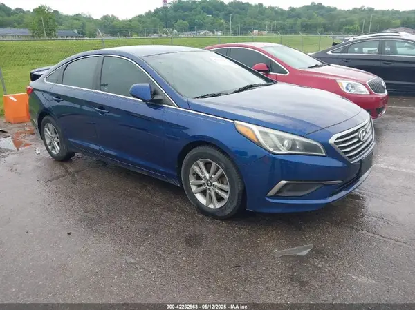 5NPE24AF0GH325822 2016 HYUNDAI SONATA - Image 1