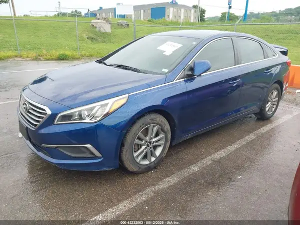 5NPE24AF0GH325822 2016 HYUNDAI SONATA - Image 2