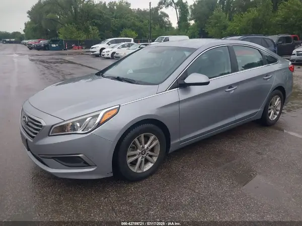 5NPE24AF0GH329580 2016 HYUNDAI SONATA - Image 2