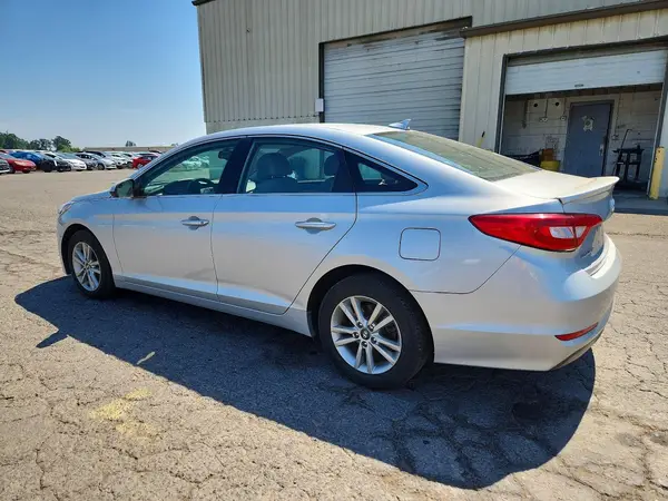 5NPE24AF0GH331751 2016 HYUNDAI SONATA - Image 2