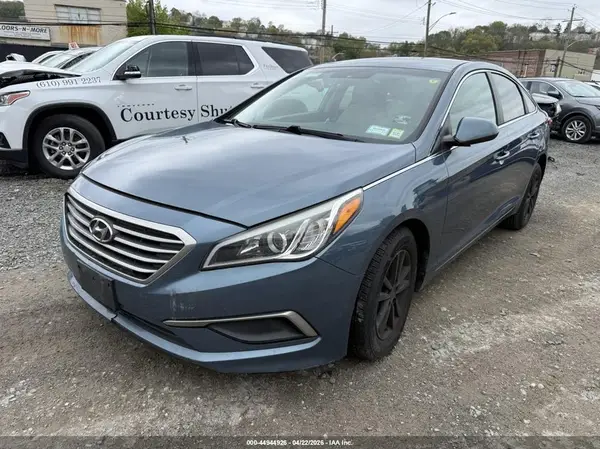 5NPE24AF0GH332530 2016 HYUNDAI SONATA - Image 2