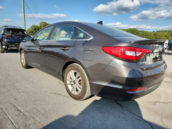 5NPE24AF0GH336884 2016 HYUNDAI SONATA - Image 2