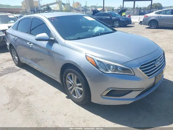 5NPE24AF0GH340000 2016 HYUNDAI SONATA - Image 1