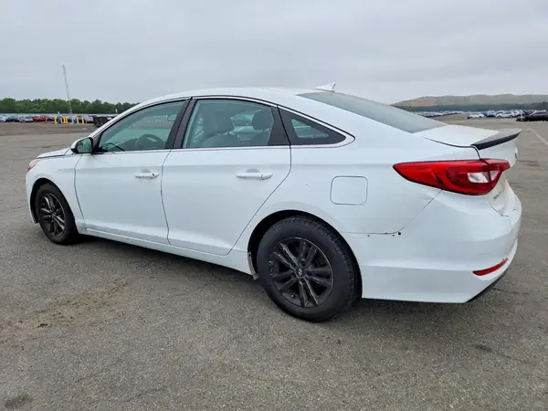 5NPE24AF0GH344077 2016 HYUNDAI SONATA - Image 2