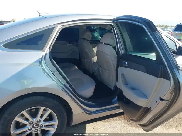5NPE24AF0GH345200 2016 HYUNDAI SONATA - Image 8