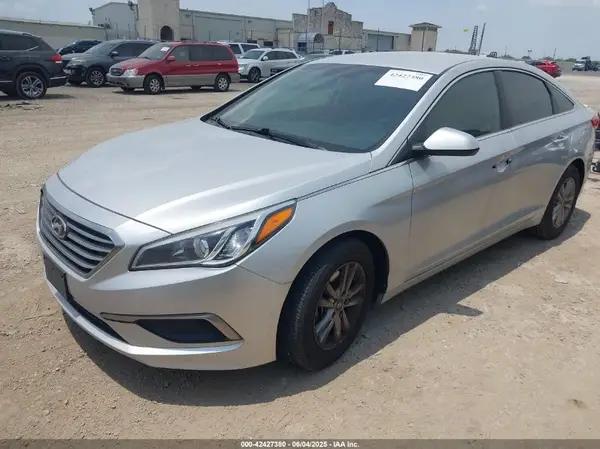 5NPE24AF0GH349943 2016 HYUNDAI SONATA - Image 2