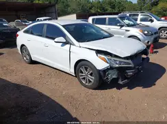 5NPE24AF0GH350123 2016 HYUNDAI SONATA