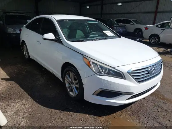 5NPE24AF0GH353717 2016 HYUNDAI SONATA - Image 1