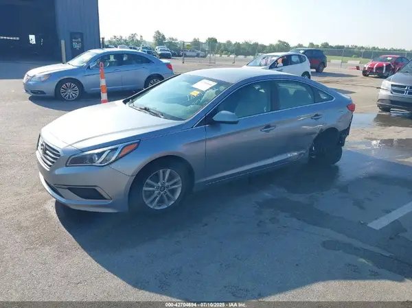 5NPE24AF0GH363020 2016 HYUNDAI SONATA - Image 2