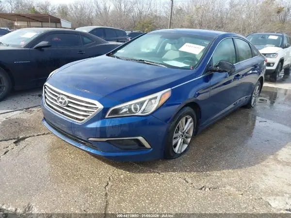 5NPE24AF0GH364281 2016 HYUNDAI SONATA - Image 2