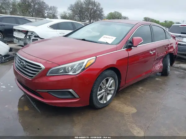 5NPE24AF0GH366242 2016 HYUNDAI SONATA - Image 2