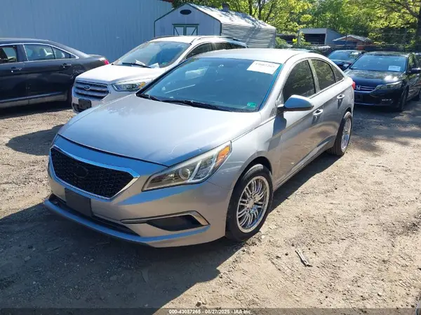 5NPE24AF0GH367973 2016 HYUNDAI SONATA - Image 2