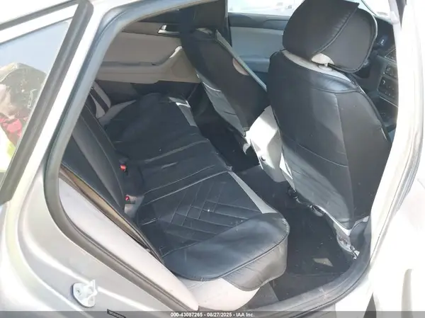 5NPE24AF0GH367973 2016 HYUNDAI SONATA - Image 8