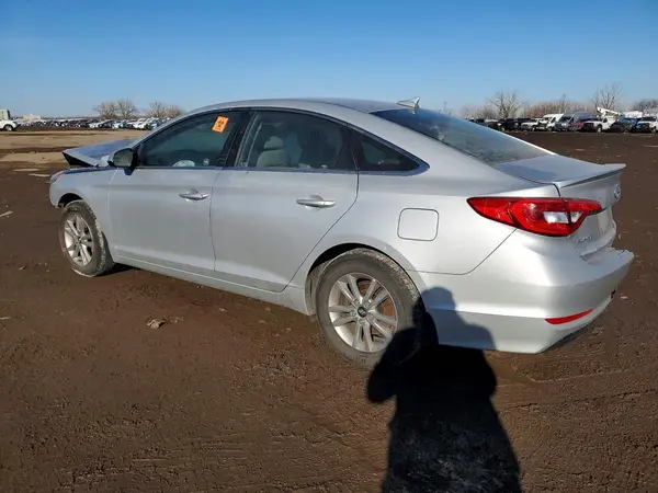 5NPE24AF0GH369979 2016 HYUNDAI SONATA - Image 2