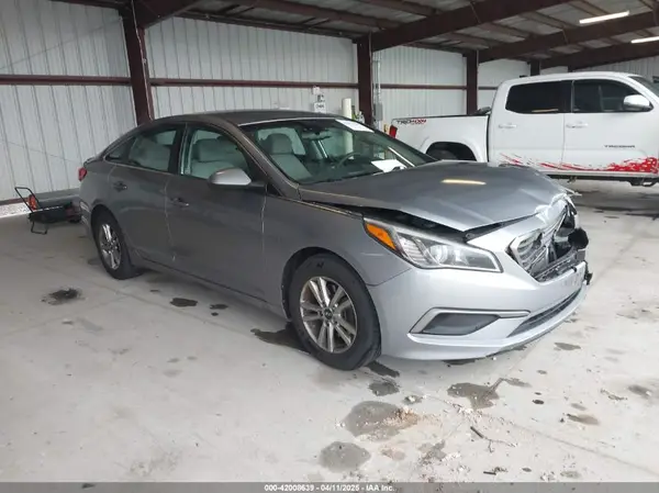 5NPE24AF0GH375684 2016 HYUNDAI SONATA - Image 1