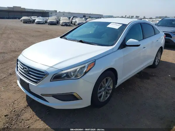 5NPE24AF0GH383865 2016 HYUNDAI SONATA - Image 2