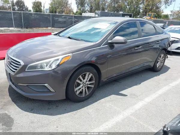 5NPE24AF0GH385003 2016 HYUNDAI SONATA - Image 2