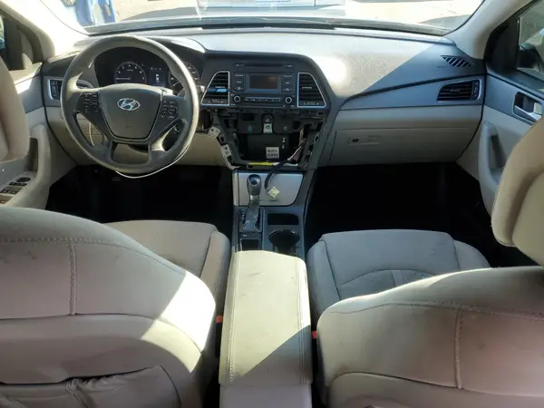 5NPE24AF0GH390413 2016 HYUNDAI SONATA - Image 8