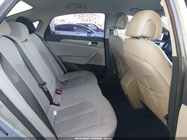 5NPE24AF0GH392940 2016 HYUNDAI SONATA - Image 8
