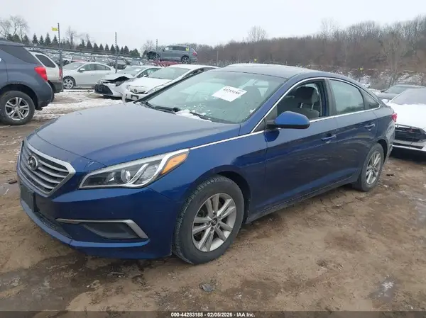 5NPE24AF0GH394767 2016 HYUNDAI SONATA - Image 2