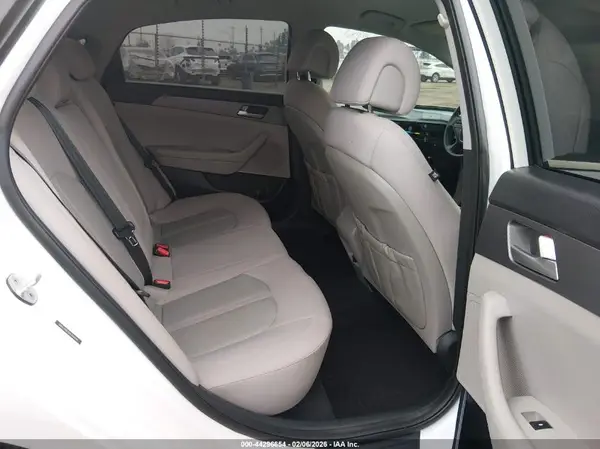 5NPE24AF0GH396048 2016 HYUNDAI SONATA - Image 8