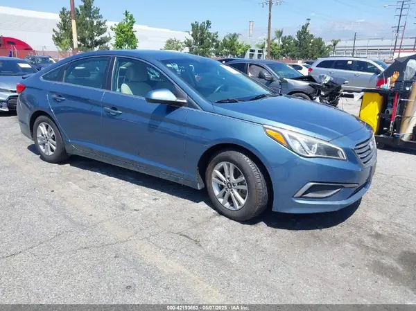 5NPE24AF0GH396289 2016 HYUNDAI SONATA - Image 1