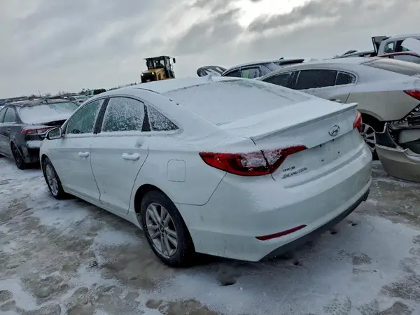 5NPE24AF0GH398916 2016 HYUNDAI SONATA - Image 2