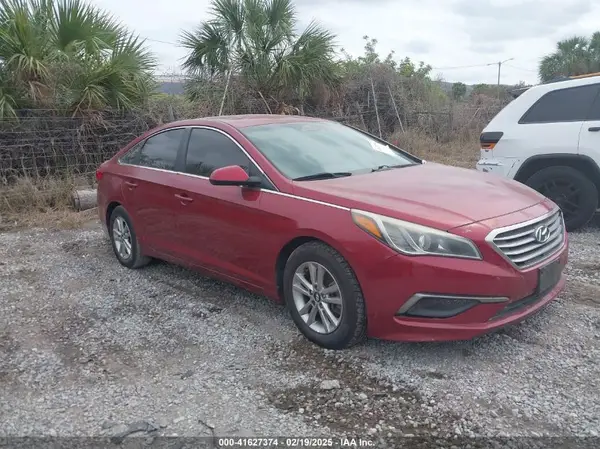 5NPE24AF0GH402169 2016 HYUNDAI SONATA - Image 1
