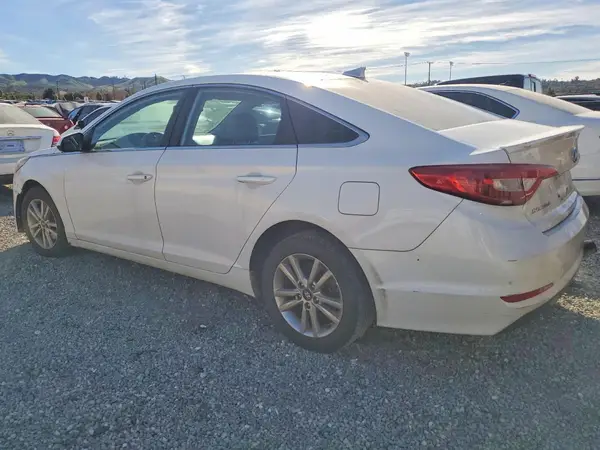 5NPE24AF0GH402396 2016 HYUNDAI SONATA - Image 2