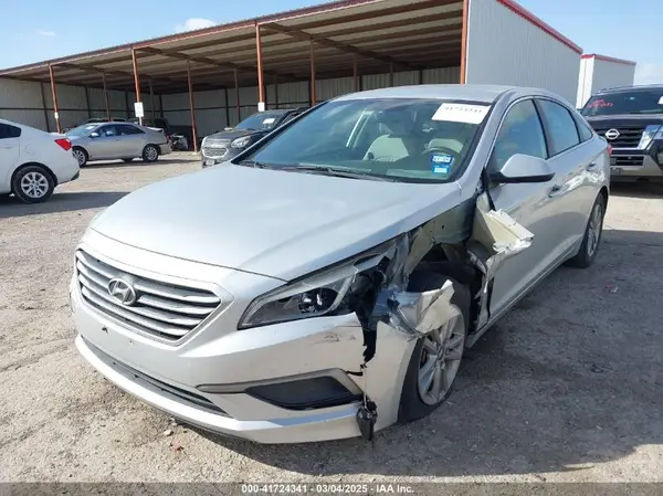 5NPE24AF0GH404214 2016 HYUNDAI SONATA - Image 2