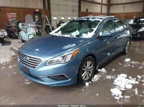 5NPE24AF0GH415309 2016 HYUNDAI SONATA - Image 2
