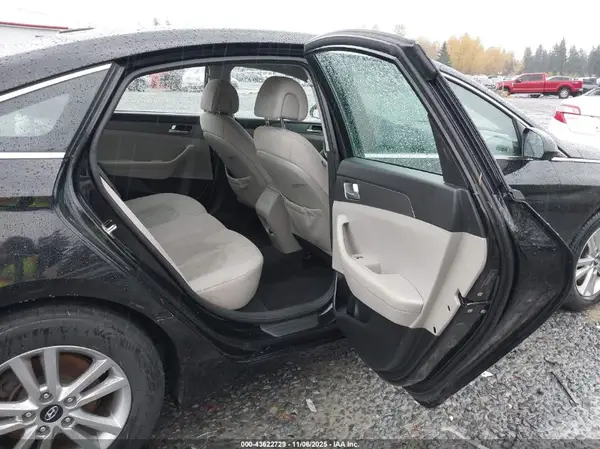5NPE24AF0GH418095 2016 HYUNDAI SONATA - Image 8