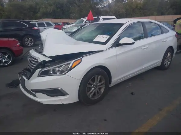 5NPE24AF0GH419215 2016 HYUNDAI SONATA - Image 2