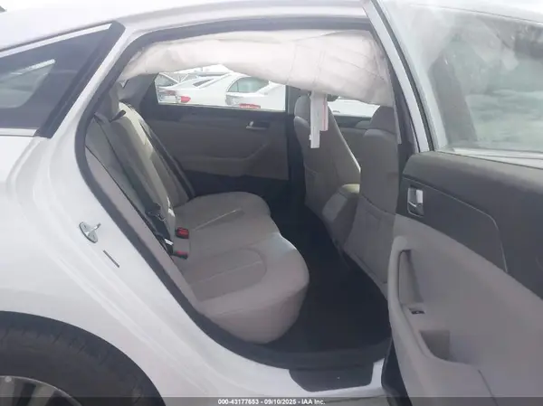 5NPE24AF0GH419215 2016 HYUNDAI SONATA - Image 8