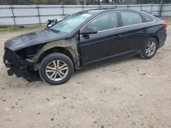 5NPE24AF0GH426987 2016 HYUNDAI SONATA - Image 1