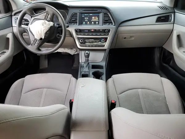 5NPE24AF0HH440194 2017 HYUNDAI SONATA - Image 8