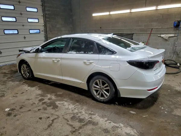 5NPE24AF0HH440244 2017 HYUNDAI SONATA - Image 2