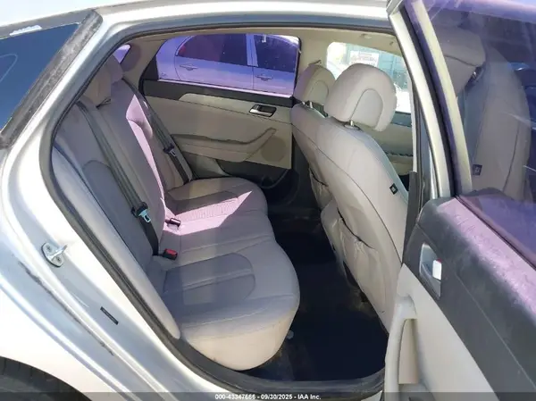 5NPE24AF0HH440633 2017 HYUNDAI SONATA - Image 8