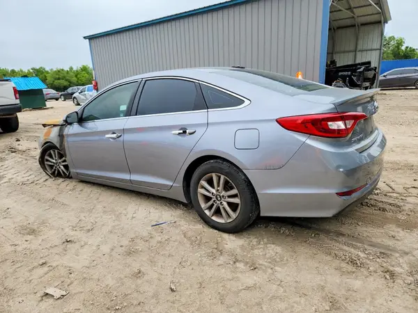 5NPE24AF0HH443127 2017 HYUNDAI SONATA - Image 2